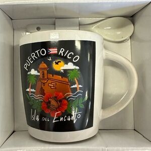 New in Box!! Puerto Rico Isla del Encanto Mug with Spoon - Black and White!